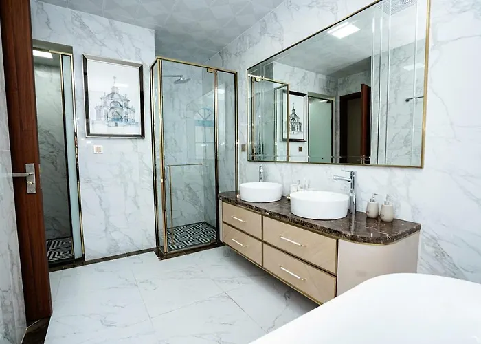 Sky Casa - Your Luxury Escape * Ha Long